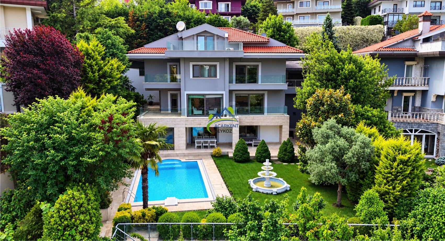Acarkent'te Güney Cepheli Oturuma Hazır Masrafsız Satılık Villa